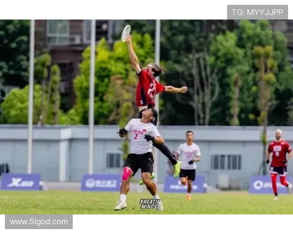 重庆飞盘队在攀岩联赛中的强劲表现与战术分析